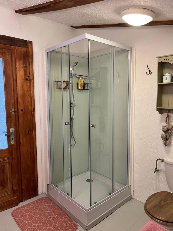 La Colline De Tilleul - Les Deux Puits - Cosy Cottage With Swimming Pool Near Aubeterre Saint-Romain  外观 照片